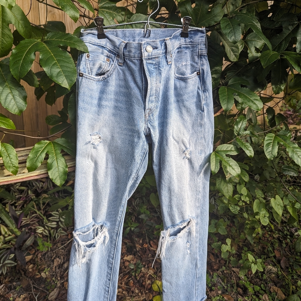 Levis Straight Leg Mid Rise Denim Jeans
